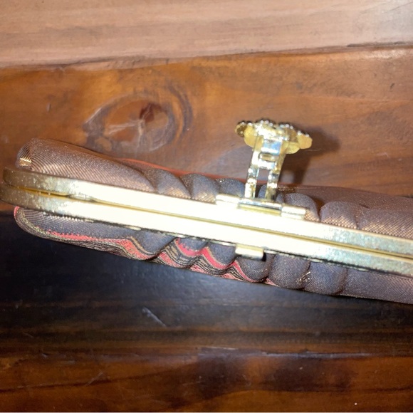 Vintage Japanese Kimono Silk 'Golden Home in The Country' Chain Wallet - Picture 2 of 7